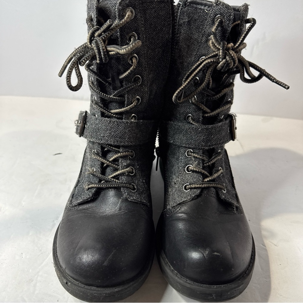 Levi's Black and Gray Ankle Boots